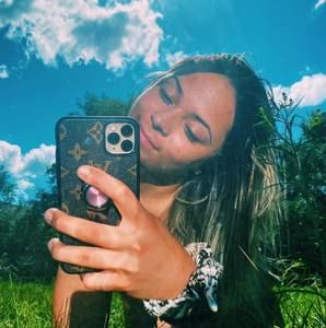 Meet your Posher, Jasmin